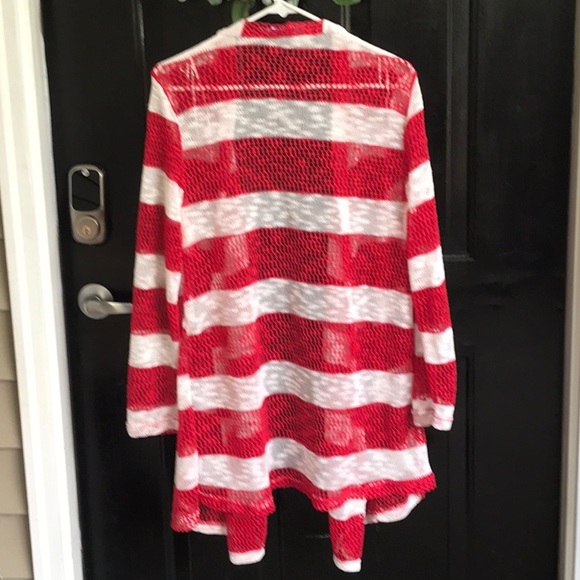 Super cute open weave sweater in red and white! - Picture 2 of 2
